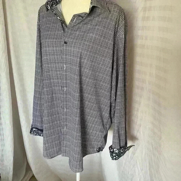 Robert Graham button up XL mens shirt - Picture 4 of 9